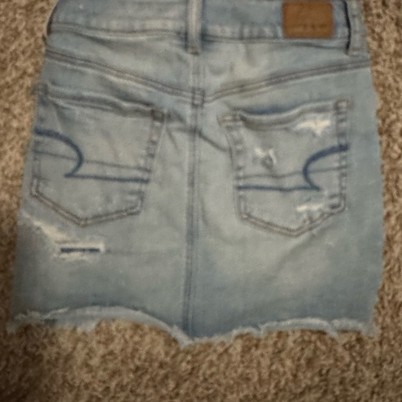 American Eagle Outfitters Light Blue Distressed Mini Skirt - Picture 3 of 3